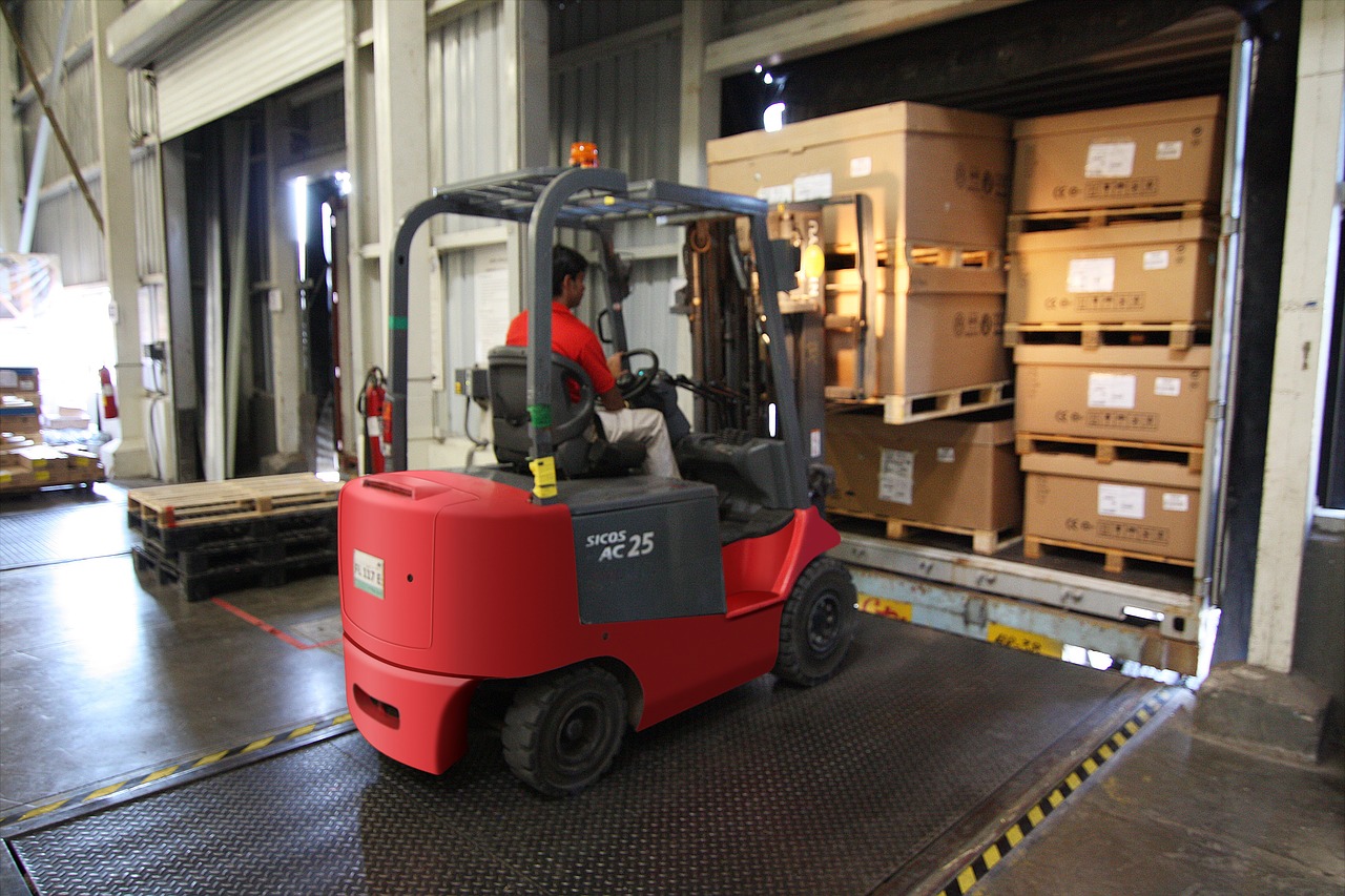 forklift, warehouse, machine-835342.jpg